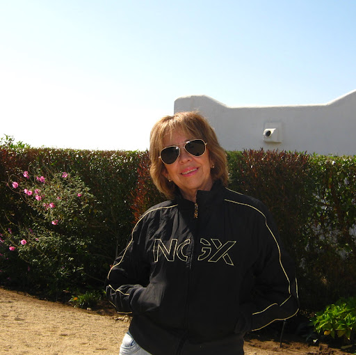 Nancy Manriquez Photo 9