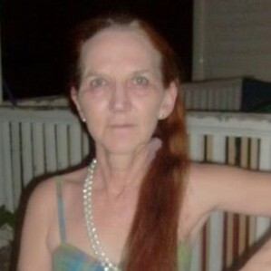 Christine Nichols Photo 41
