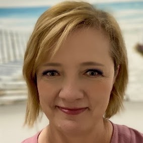 Suzanne Abbott Photo 33