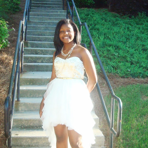 Deanna Graham Photo 12