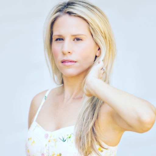 Megan Rich Photo 29