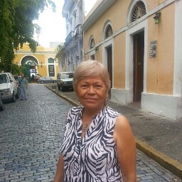 Carmen Valentin Photo 32