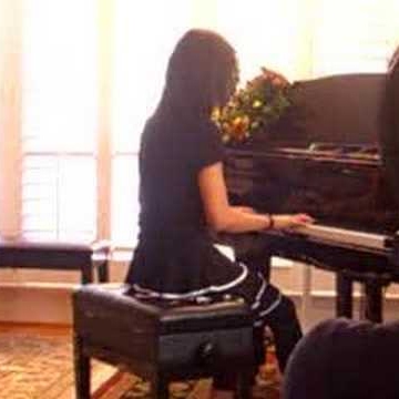 Juliana Kim Photo 23