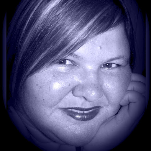 Joyce Howard Photo 8