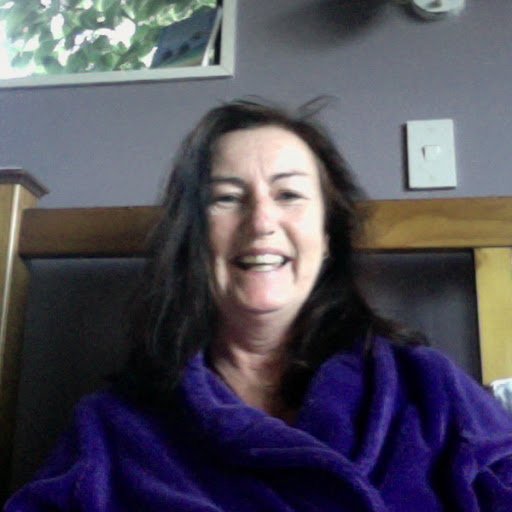 Carolyn O'Connor Photo 19