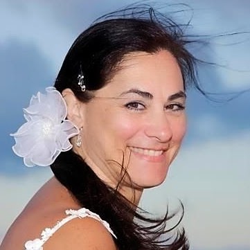 Laurie Evans Photo 28