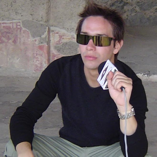 Roberto Vila Photo 15