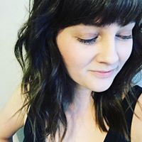 Kristina Hall Photo 27