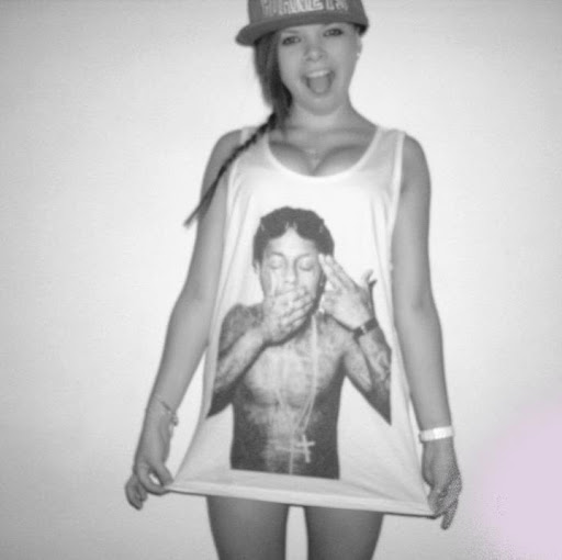 Kayla Robertson Photo 8