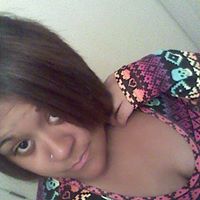 Stephanie Castillo Photo 26