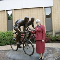 Linda Chamberlain Photo 26