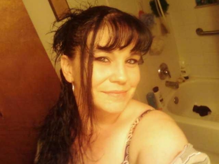 Angela Riddick Photo 15