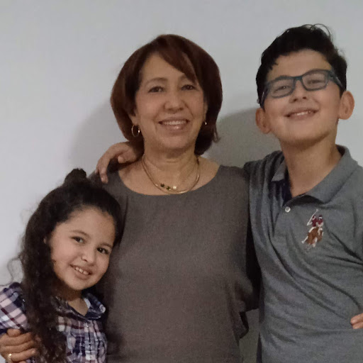Myrna Diaz Photo 23