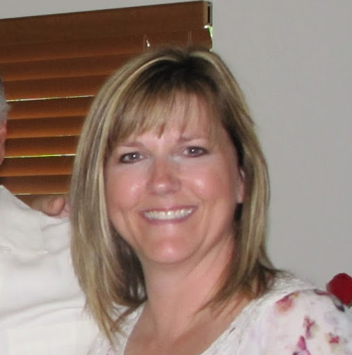 Dana Robles Photo 26