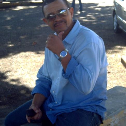Rafael Ruiz Photo 33