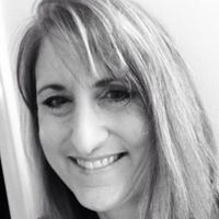 Julie Williamson Photo 22
