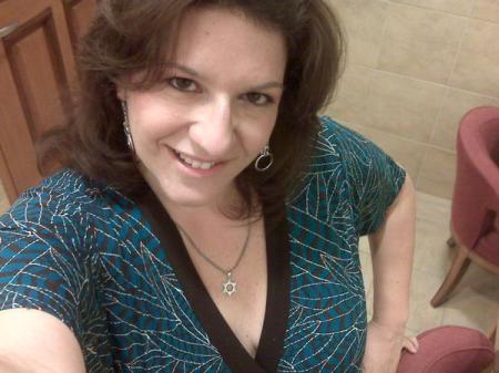 Amy Matthews Photo 26