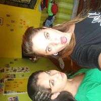 Daniela Strong Photo 9