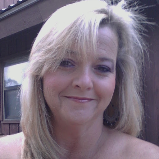 Lisa Garner Photo 42