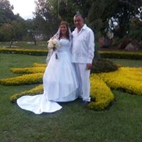 Angela Alarcon Photo 31