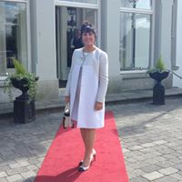 Catherine Doyle Photo 47