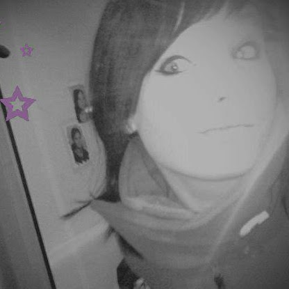 Stephanie Fischer Photo 15