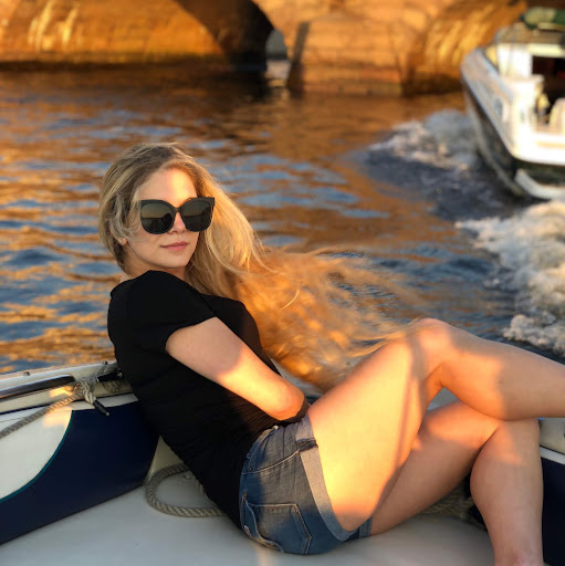 Katherine Albert Photo 17