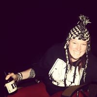 Shelly Hamilton Photo 6