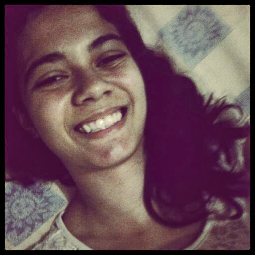 Ana Esteves Photo 12