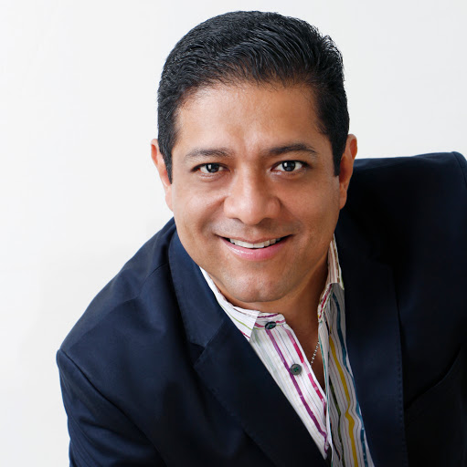 Rodolfo Santos Photo 12