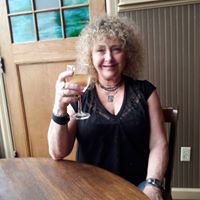Heidi Hall Photo 28