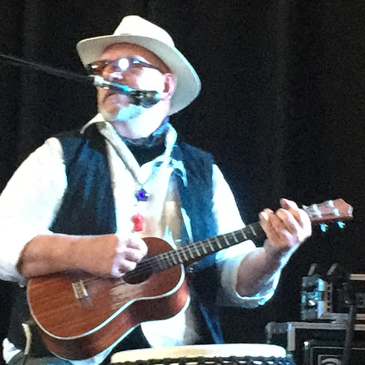 Michael Canfield Photo 31