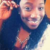 Erika Holmes Photo 9