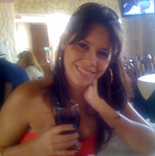 Veronica Alvarado Photo 27