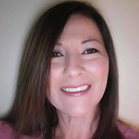 Jennifer Lambert Photo 14