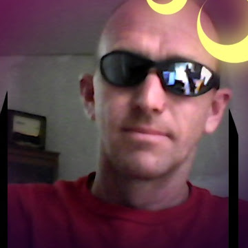 Johnny Vickers Photo 4