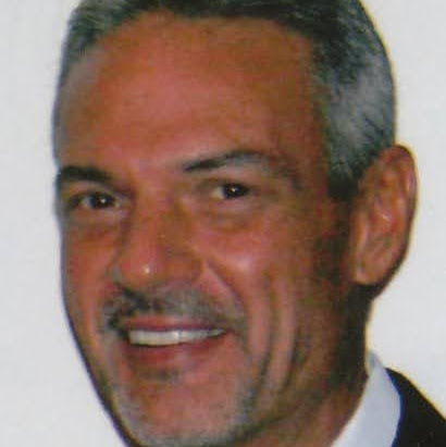 Robert Earl Photo 16