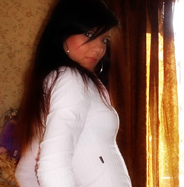 Carrie Carter Photo 39