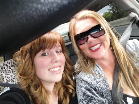 Lora Robertson Photo 14