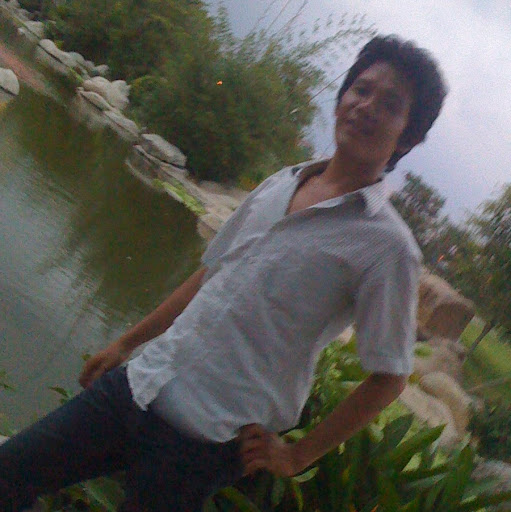 Quoc Trinh Photo 27