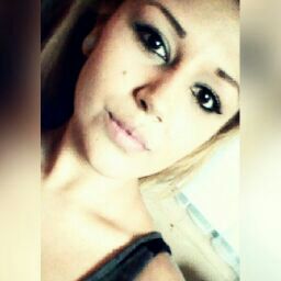 Denisse Robles Photo 32