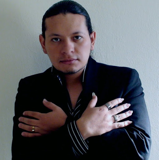 Pablo Urbina Photo 21