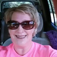 Lori Magee Photo 34