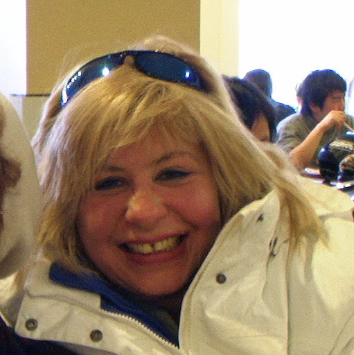 Colleen Oliver Photo 27