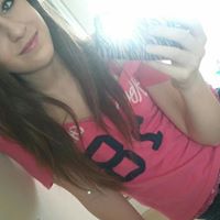 Sara Humphries Photo 16
