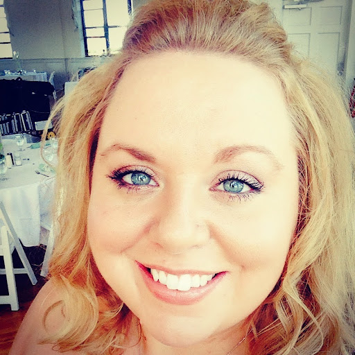 Melanie Benton Photo 28
