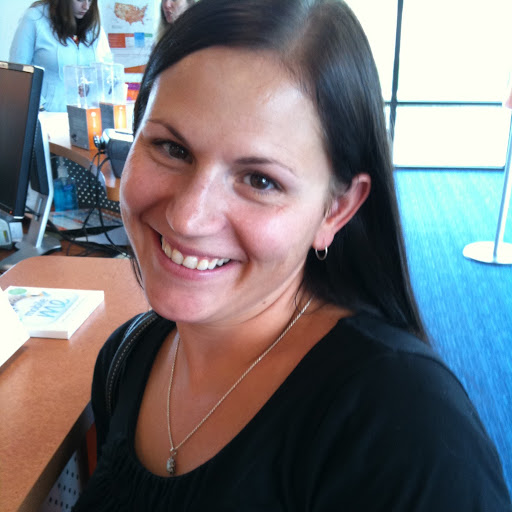 Stephanie Reynolds Photo 3