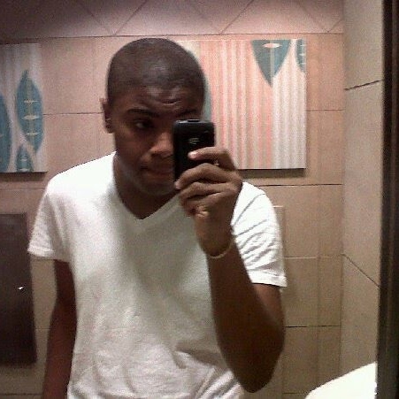 Anthony Aaron Photo 30