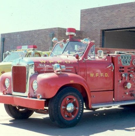Gary Rich Photo 34