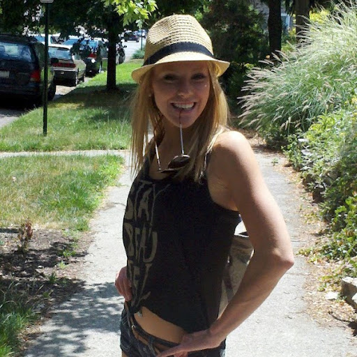 Ellen Schroeder Photo 9
